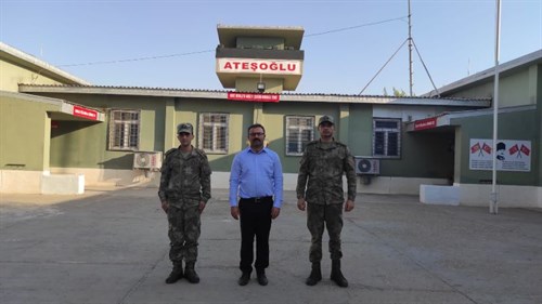 Kaymakam Caner, Boztepe ve  Ateşoğlu Sınır Karakolundaki Askerlerimizle 