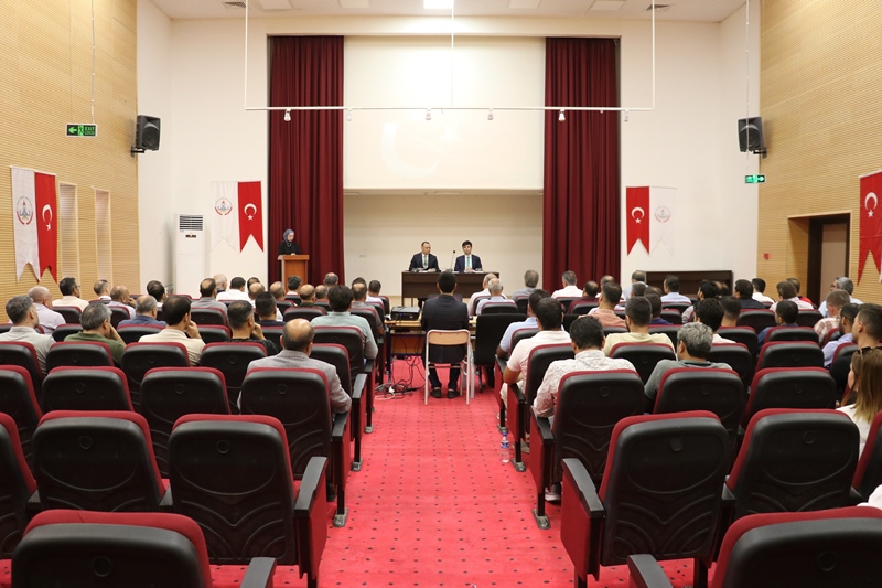 Kaymakamımız Başkanlığında 2023-2024 Eğitim Öğretim Yılı Sene Başı Eğitim Kurumları Müdürleri Toplantısı Gerçekleştirildi.